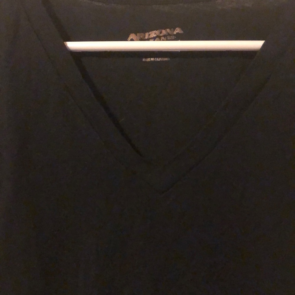 Black tee - Picture 2 of 3